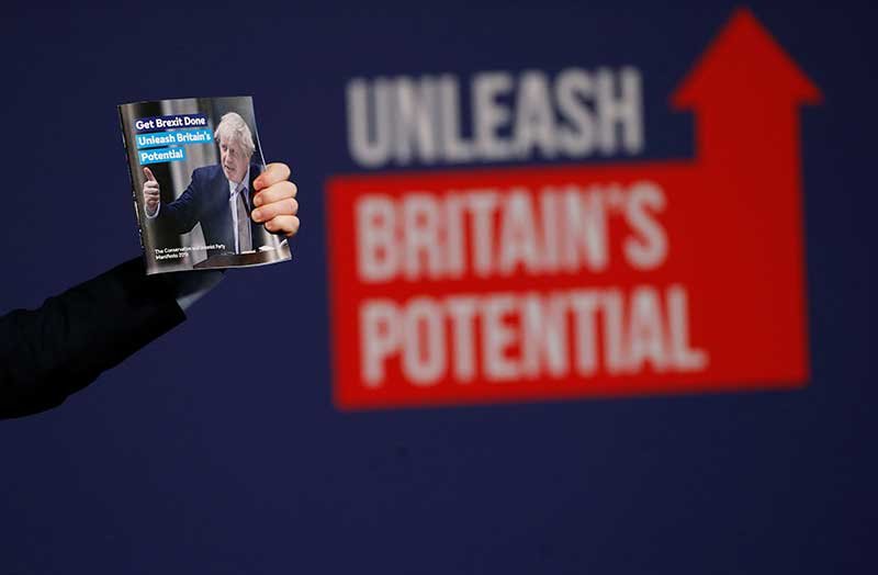 2019-11-25T020801Z_1_LYNXMPEFAO02S_RTROPTP_4_BRITAIN-ELECTION.JPG