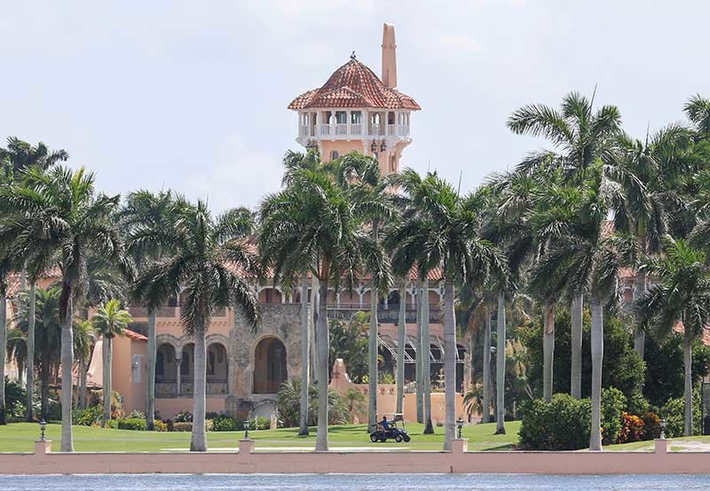 2019-11-26T002404Z_1_LYNXMPEFAP00V_RTROPTP_4_USA-TRUMP-MARALAGO-CHINA.JPG