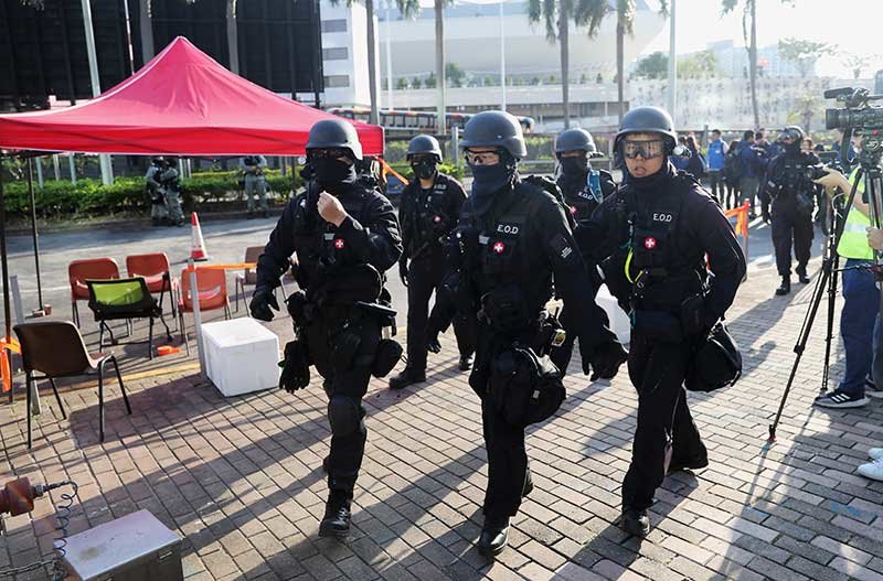 2019-11-28T003810Z_1_LYNXMPEFAR00W_RTROPTP_4_HONGKONG-PROTESTS-(1).jpg