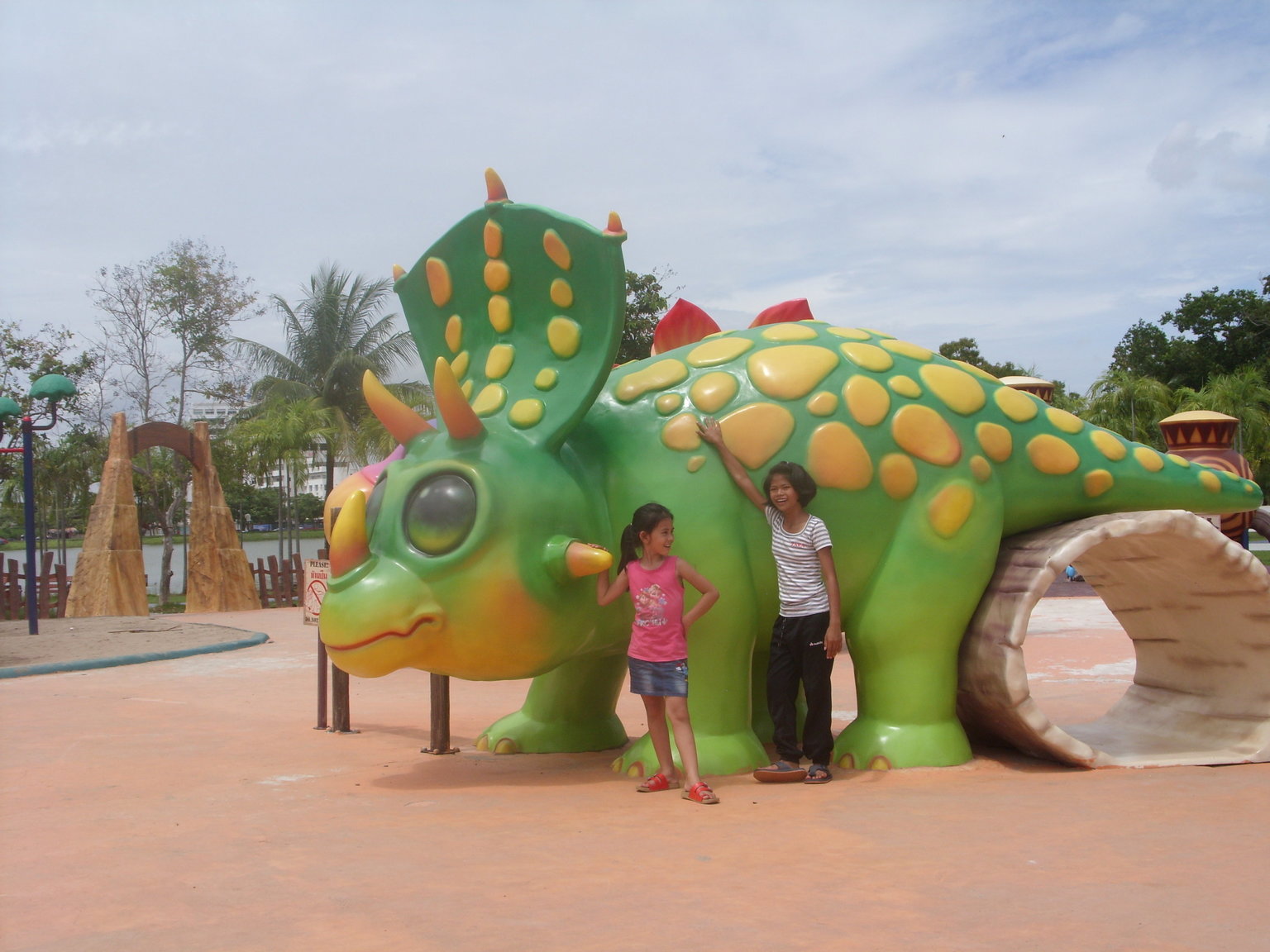 410000651_Prajekpark01.thumb.JPG.88610cbbb5a96bda2cac83609fdab505.JPG