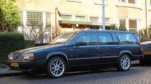 volvo.jpg.cf2f0cc4d20990443ecabd0df0fe5aee.jpg