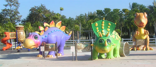 1166993727_dinoland01.jpg.a691b1e41e4caa3902f3f2ce9f55624e.jpg