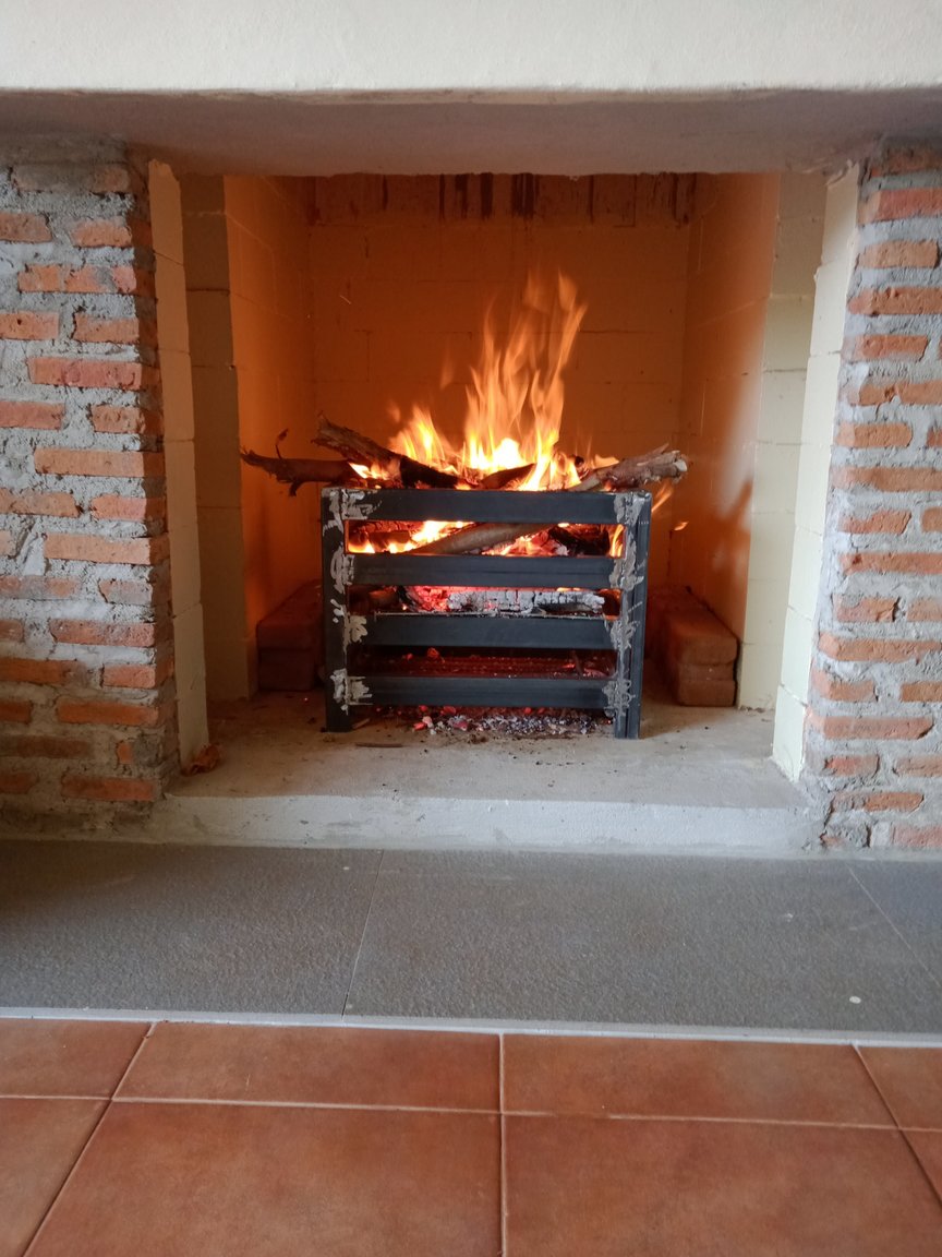 1598697444_fire4.thumb.jpg.1b1e164fe8ac4fd23bdd8829dde2511a.jpg