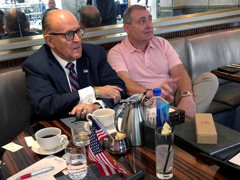 2019-12-02T152058Z_1_LYNXMPEFB118I_RTROPTP_4_USA-TRUMP-GIULIANI.JPG