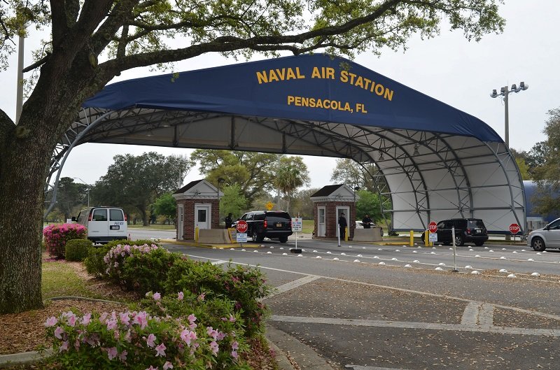 2019-12-06T153612Z_1_LYNXMPEFB51EU_RTROPTP_4_FLORIDA-SHOOTING.JPG