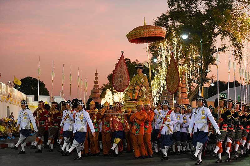 2019-12-12T130026Z_1_LYNXMPEFBB12J_RTROPTP_4_THAILAND-KING.JPG
