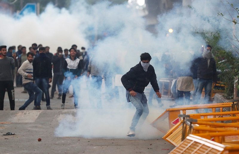 2019-12-14T191525Z_2_LYNXMPEFBD0G2_RTROPTP_4_INDIA-CITIZENSHIP-PROTESTS.JPG