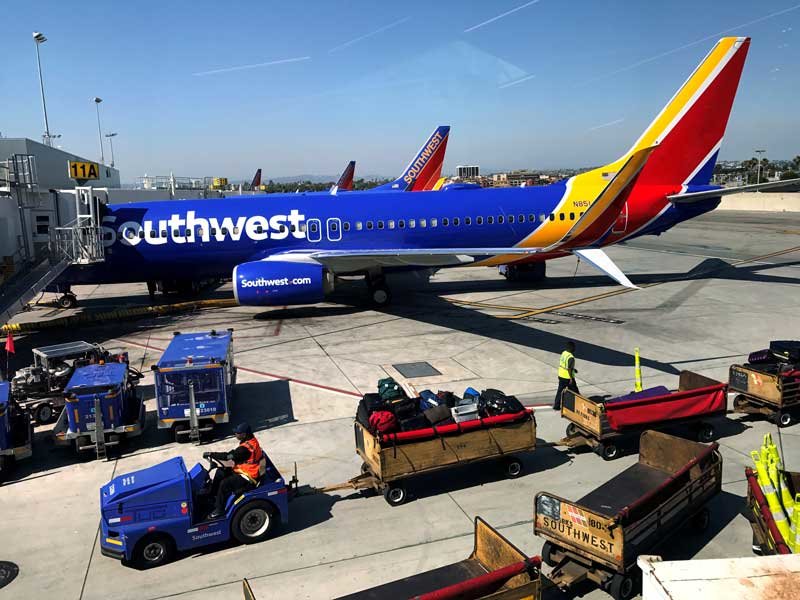 2019-12-19T214521Z_1_LYNXMPEFBI26A_RTROPTP_4_SOUTHWEST-PASSENGER.JPG