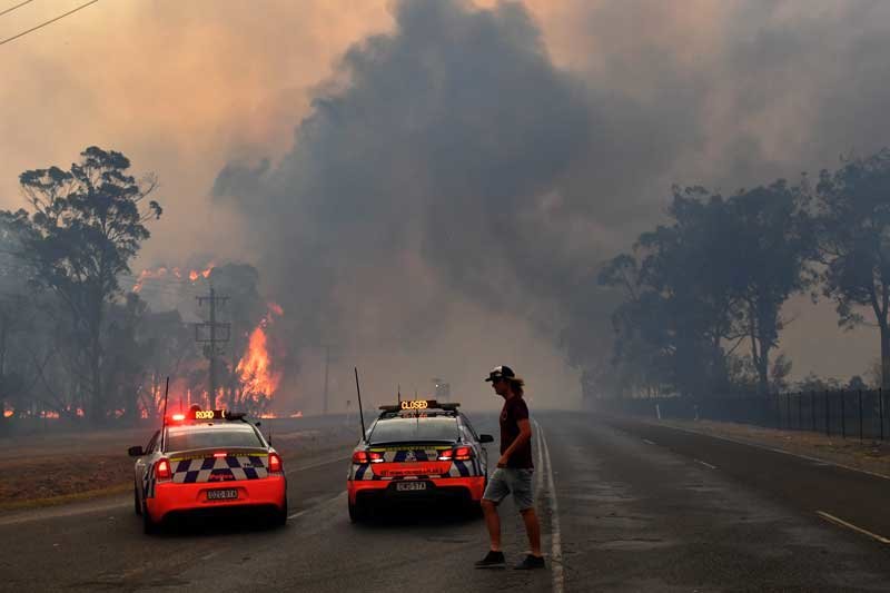 2019-12-20T022435Z_2_LYNXMPEFBI25U_RTROPTP_4_AUSTRALIA-BUSHFIRES.JPG