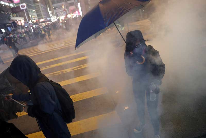 2019-12-24T204342Z_1_LYNXMPEFBN11P_RTROPTP_4_HONGKONG-PROTESTS.JPG