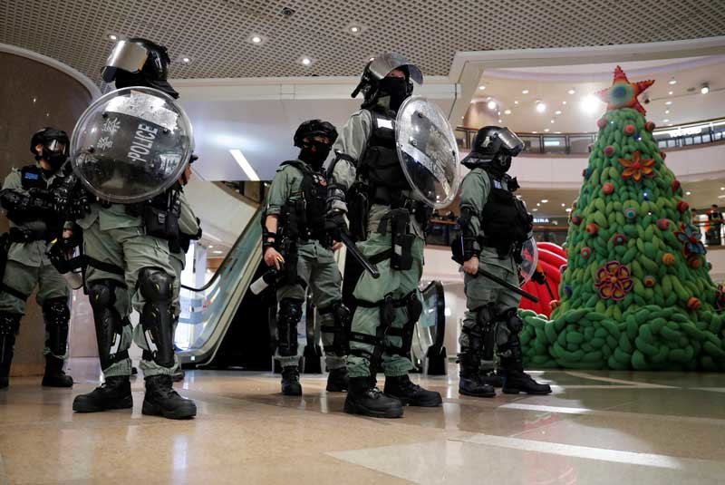 2019-12-25T101355Z_1_LYNXMPEFBO08W_RTROPTP_4_HONGKONG-PROTESTS.JPG