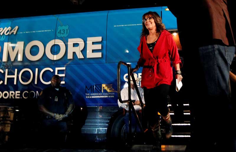 2019-12-30T223329Z_1_LYNXMPEFBT123_RTROPTP_4_NEW-YORK-TIMES-PALIN.JPG