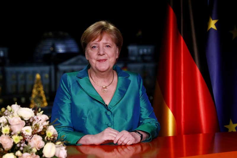 2019-12-30T235011Z_2_LYNXMPEFBT12V_RTROPTP_4_NEW-YEAR-MERKEL.JPG