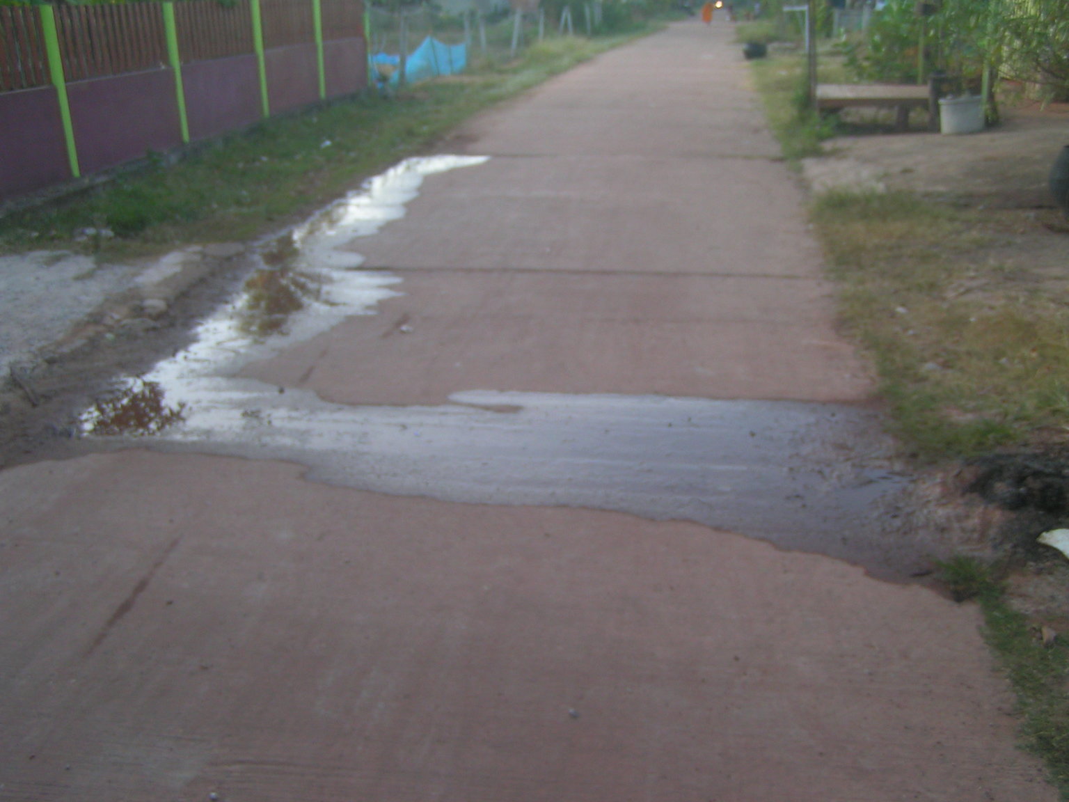 3993743_morewaterleaking.thumb.JPG.c25b38dd0c72fb314536c7b193e4ecde.JPG