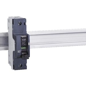 SchneiderOnDin35.jpg.120d6c3cb9733b6d0b0f3af210fe7f0d.jpg