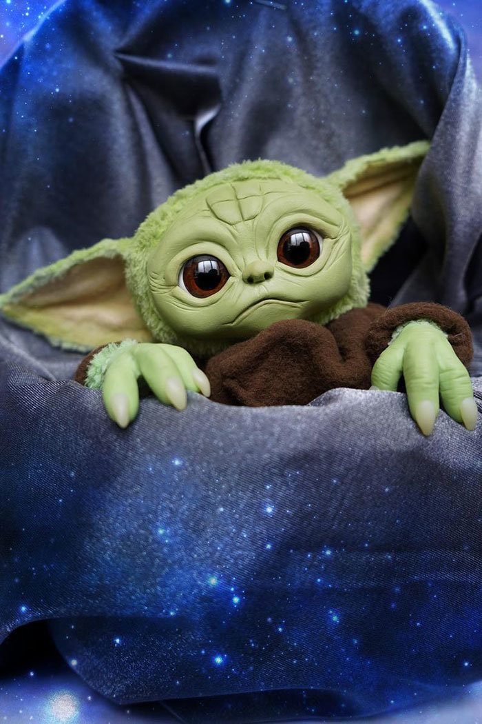 mandalorian-baby-yoda-doll-etsy-3-5dde35f586fb4__700.jpg.73c7dc714306277043d8028cc4c2f6df.jpg