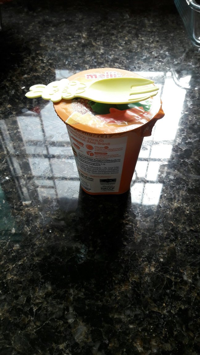 yoghurt-fork.jpg
