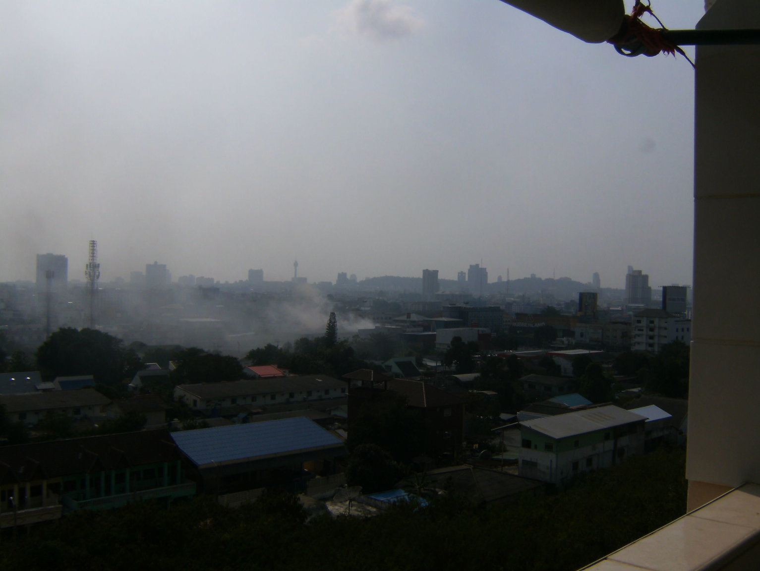 smoke in the air 003.JPG