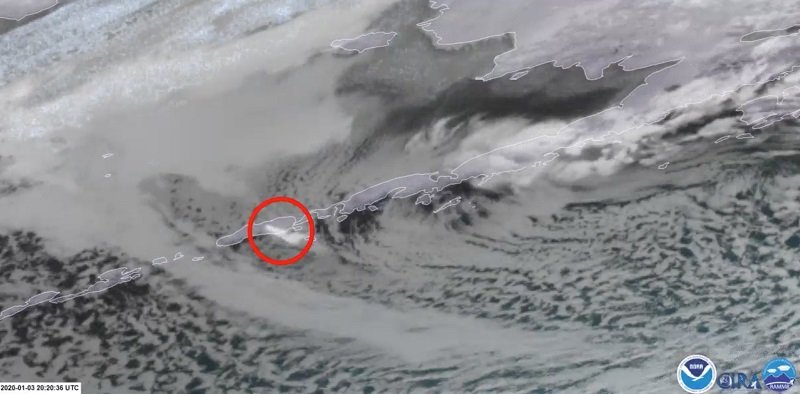 2020-01-04T032730Z_1_LYNXMPEG0304C_RTROPTP_4_ALASKA-VOLCANO.JPG