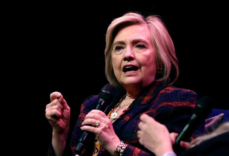2020-01-10T022525Z_1_LYNXMPEG0905A_RTROPTP_4_NIRELAND-CLINTON.JPG