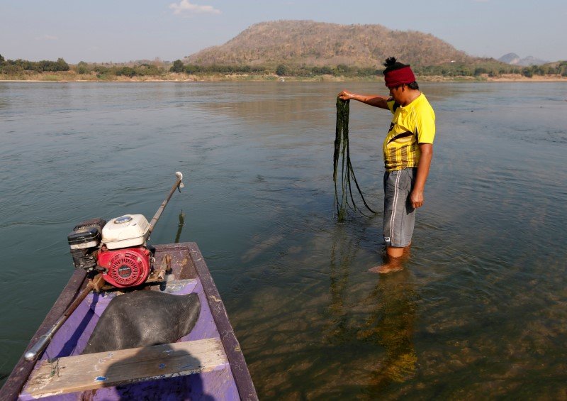 2020-01-10T121812Z_1_LYNXMPEG090SX_RTROPTP_3_MEKONG-RIVER.JPG