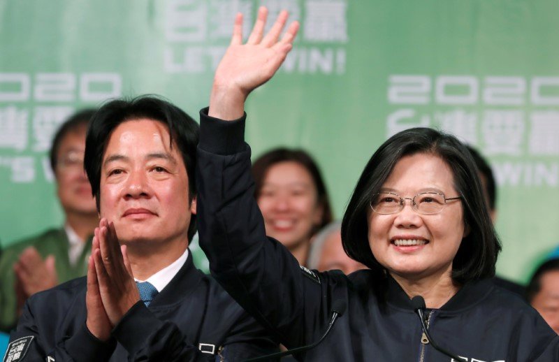 2020-01-11T143643Z_1_LYNXMPEG0A0EP_RTROPTP_3_TAIWAN-ELECTION.JPG