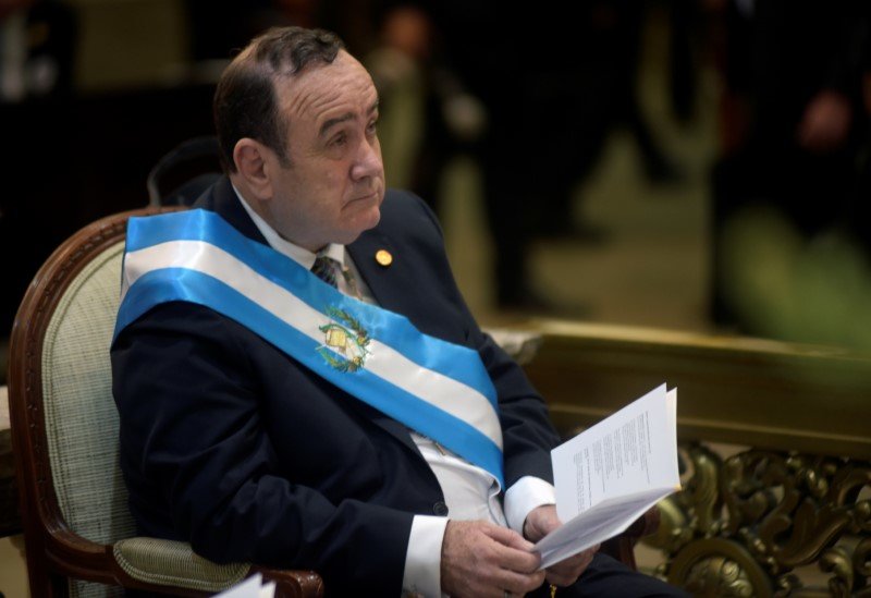 2020-01-15T180004Z_1_LYNXMPEG0E1R8_RTROPTP_3_GUATEMALA-POLITICS.JPG