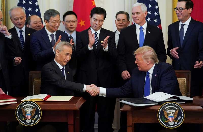 2020-01-15T183124Z_1_LYNXMPEG0E1SL_RTROPTP_4_USA-TRADE-CHINA.JPG
