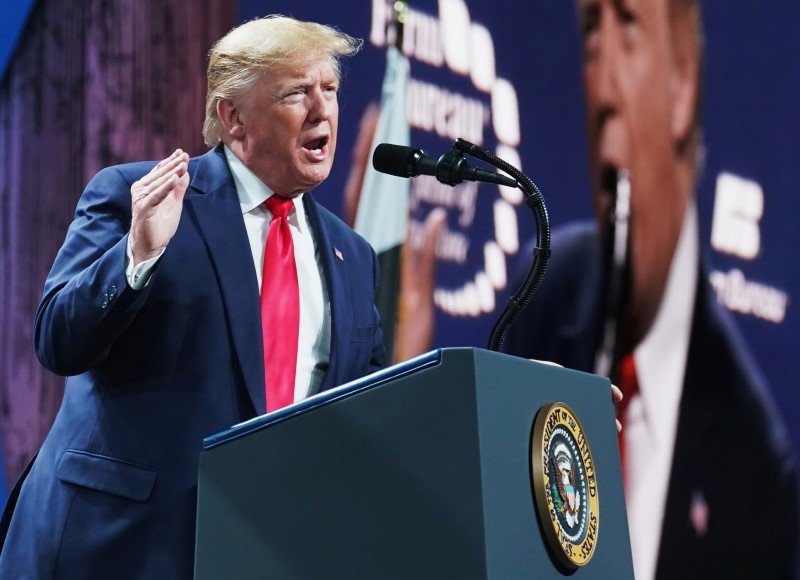 2020-01-20T100218Z_1_LYNXMPEG0J0QK_RTROPTP_3_USA-TRUMP.JPG
