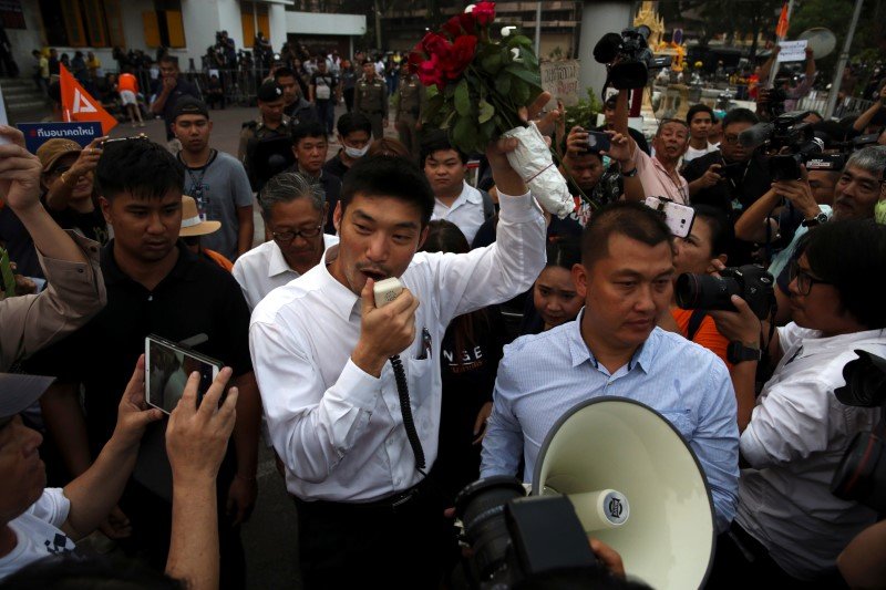 2020-01-21T052918Z_1_LYNXMPEG0K0DP_RTROPTP_3_THAILAND-POLITICS.JPG