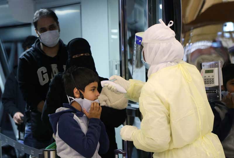 2020-01-30T021054Z_2_LYNXMPEG0S255_RTROPTP_4_CHINA-HEALTH-SAUDI.JPG