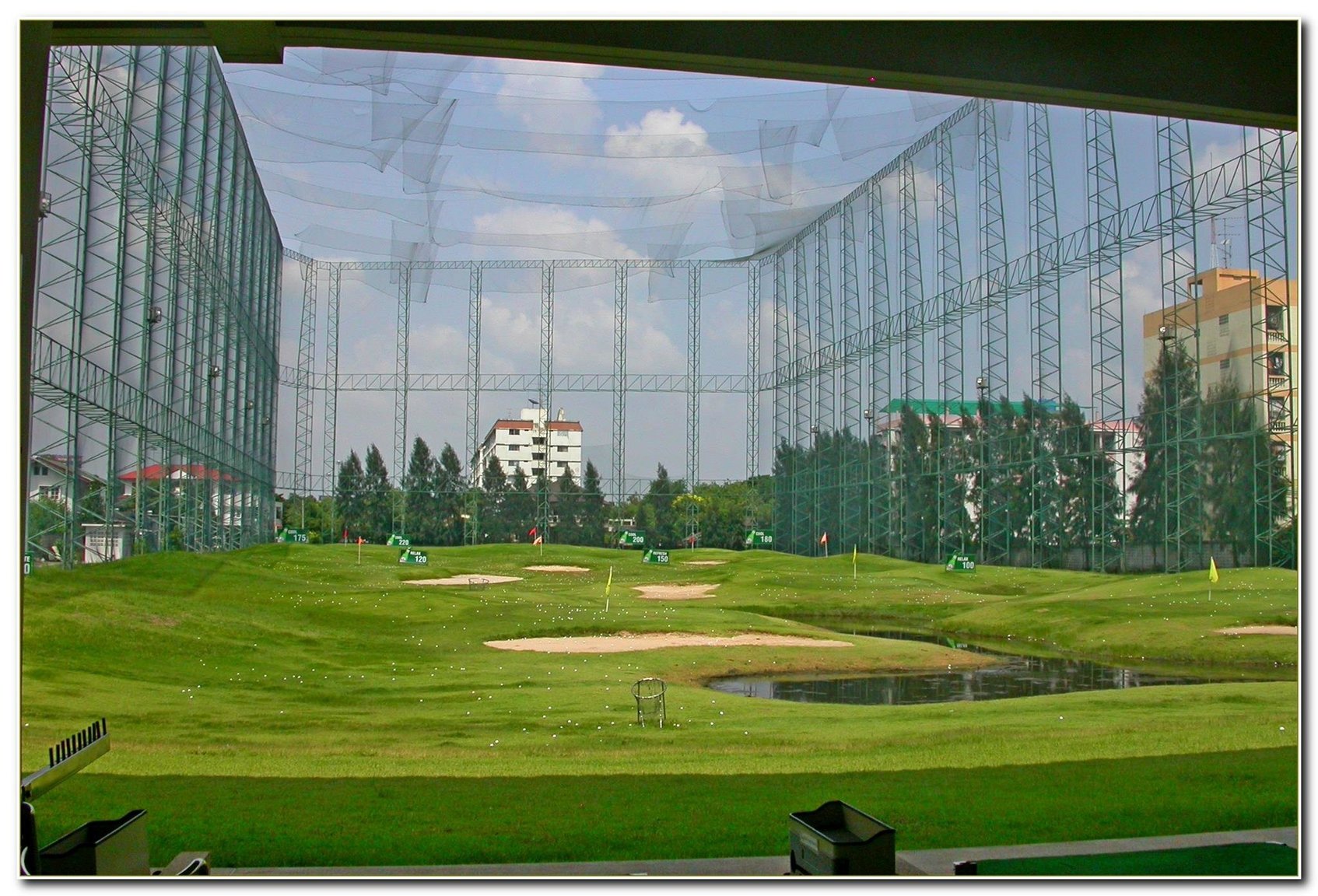1181481350_DSCN4041_golf_Lad_Phrao(Copy).thumb.JPG.7687a86e4679250a476623288b211046.JPG