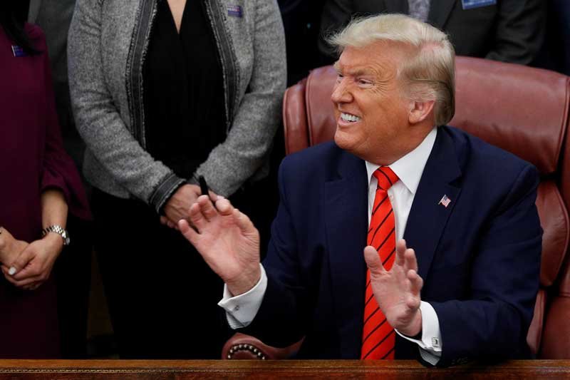 2020-02-12T120552Z_1_LYNXMPEG1B12C_RTROPTP_4_USA-TRUMP.JPG