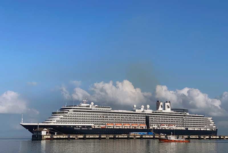 2020-02-16T155537Z_6_LYNXMPEG1F05C_RTROPTP_4_CHINA-HEALTH-CAMBODIA-CRUISESHIP.JPG