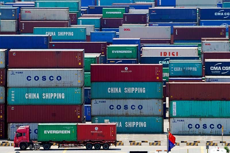 2020-02-20T233353Z_3_LYNXMPEG1J1R7_RTROPTP_4_USA-TRADE-CHINA-TARIFFS.JPG