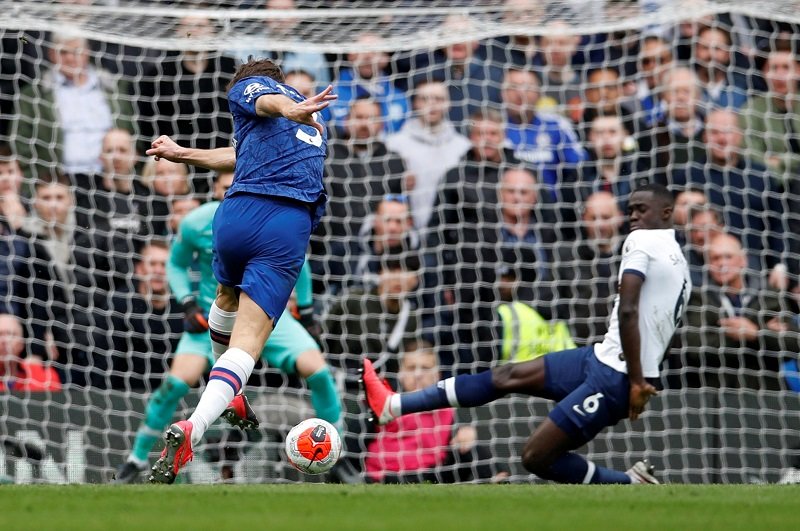 2020-02-22T164542Z_1_LYNXNPEG1L0GU_RTROPTP_4_SOCCER-ENGLAND-CHE-TOT-REPORT.JPG