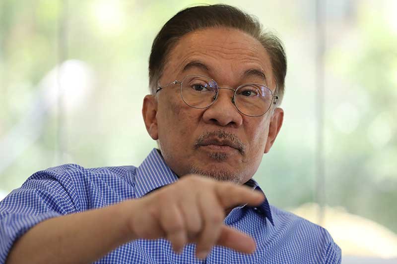 2020-02-23T170710Z_1_LYNXNPEG1M0KE_RTROPTP_4_MALAYSIA-POLITICS-ANWAR.JPG