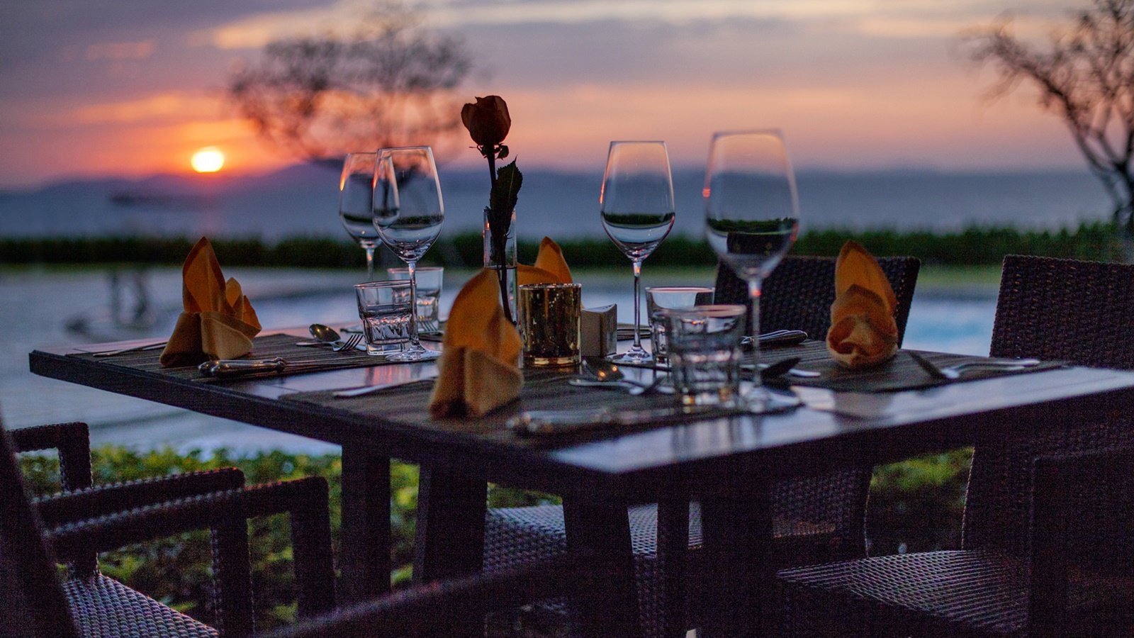 Dusit Thani Pattaya - Valentine's.jpg
