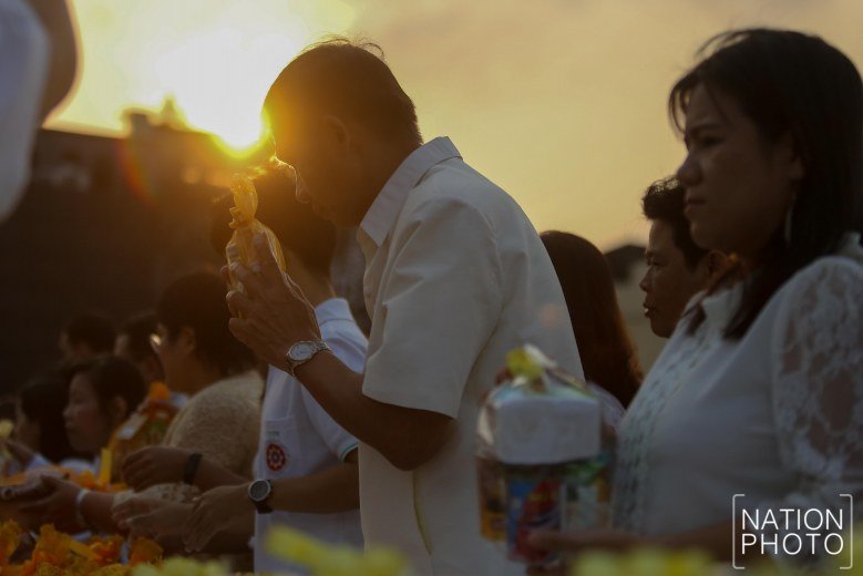 Makha Bucha 3.jpg