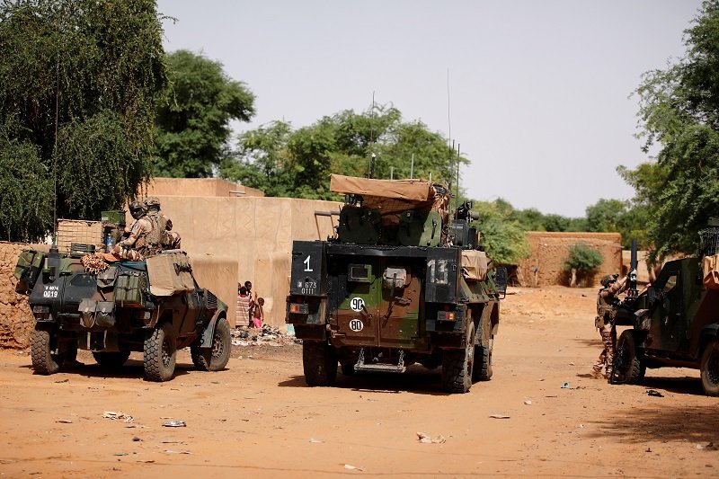 2020-02-15T143334Z_1_LYNXMPEG1E0BI_RTROPTP_4_MALI-SECURITY (1).JPG