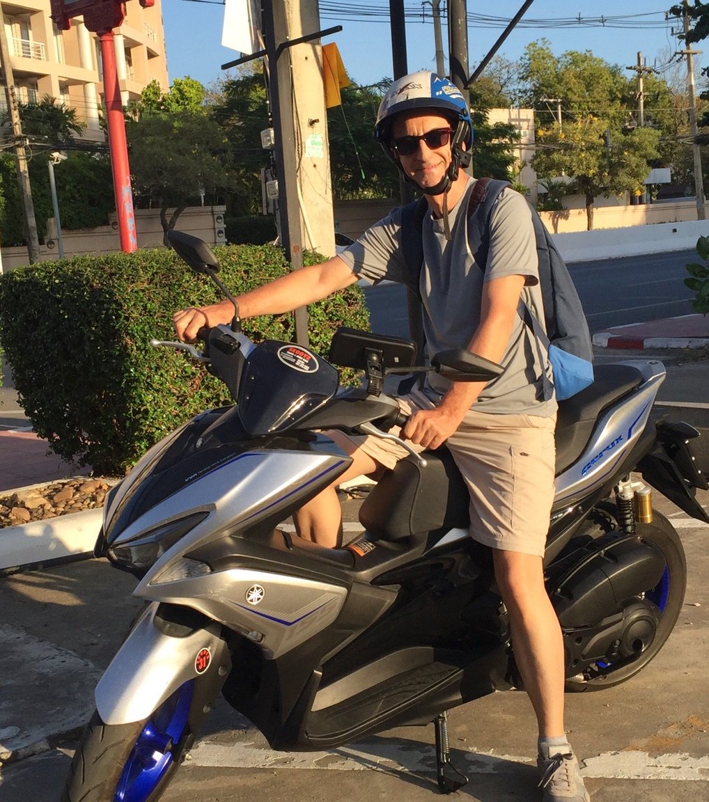 987882744_YamahaAerox155.thumb.jpeg.9390a9755a846f986b9adeab30967d29.jpeg