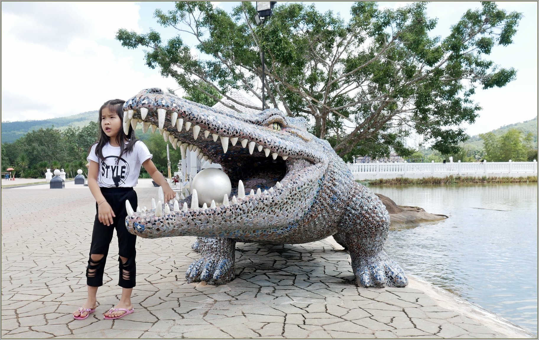 P1050189_Phu_Ruea.thumb.JPG.66972ac7b6d7aef7db4eede9d426198f.JPG
