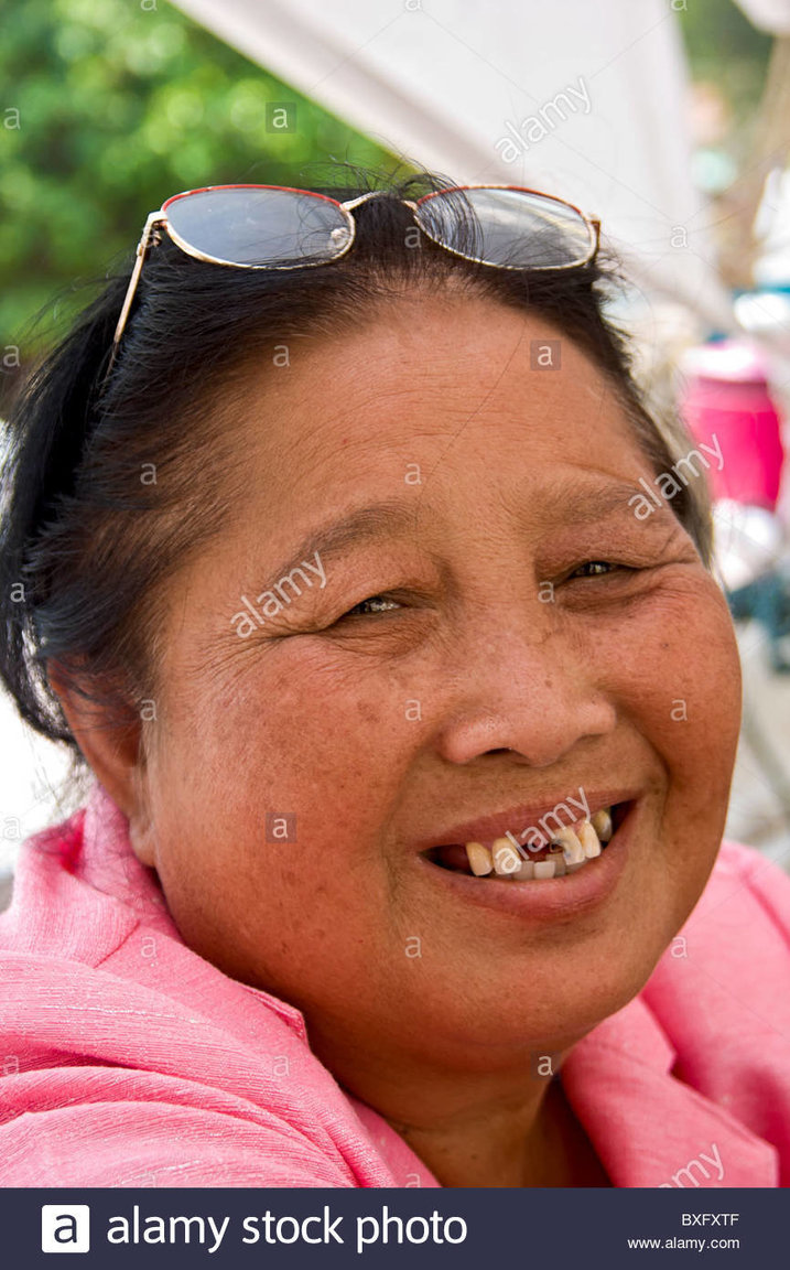 local-thai-woman-about-40-bangkok-thailand-BXFXTF.thumb.jpg.7313cebcfc8fef8d7e18f9c8dd21ed45.jpg