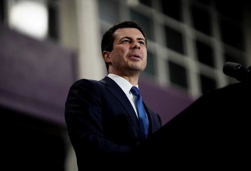 2020-03-01T233046Z_1_LYNXMPEG202A9_RTROPTP_4_USA-ELECTION-BUTTIGIEG.JPG