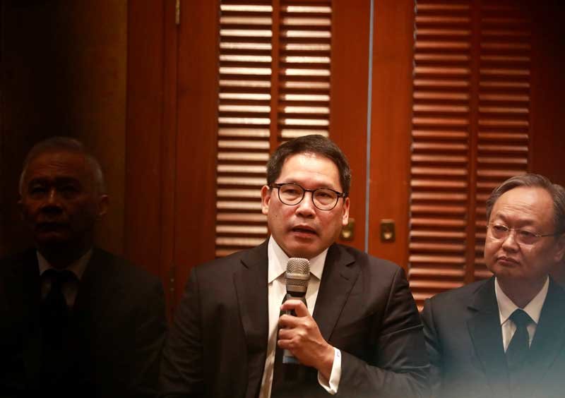 2020-03-12T045017Z_1_LYNXMPEG2B0A8_RTROPTP_4_THAILAND-POLITICS.JPG