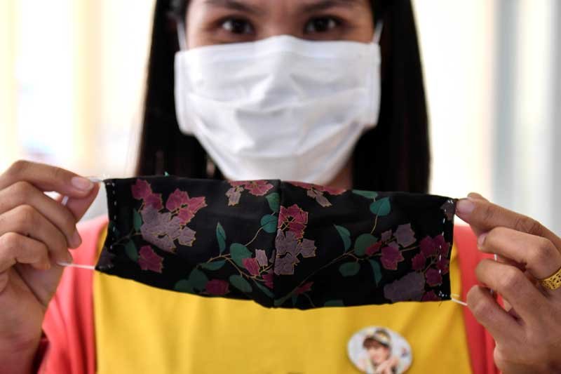 2020-03-12T075937Z_1_LYNXMPEG2B0I3_RTROPTP_4_HEALTH-CORONAVIRUS-THAILAND-MASKS.JPG