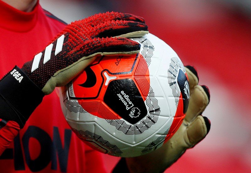 2020-03-19T135647Z_1_LYNXMPEG2I1C3_RTROPTP_3_HEALTH-CORONAVIRUS-SOCCER-ENGLAND.JPG
