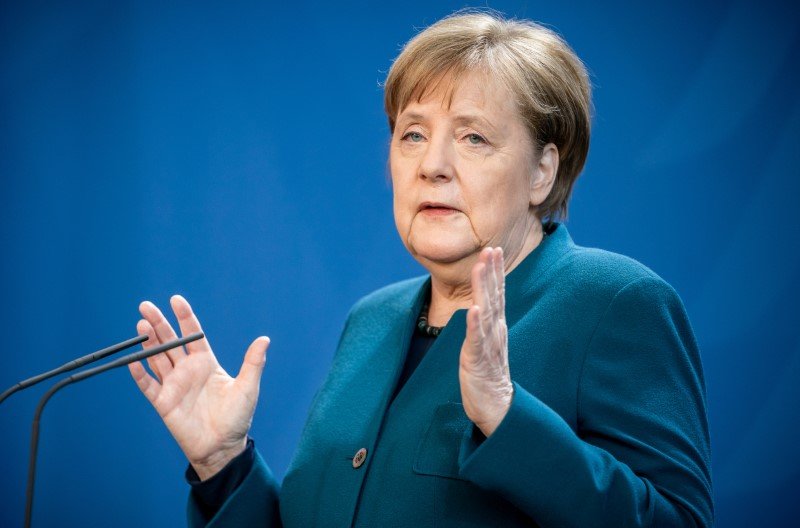 2020-03-22T172006Z_1_LYNXMPEG2L0MI_RTROPTP_3_HEALTH-CORONAVIRUS-GERMANY-MERKEL.JPG