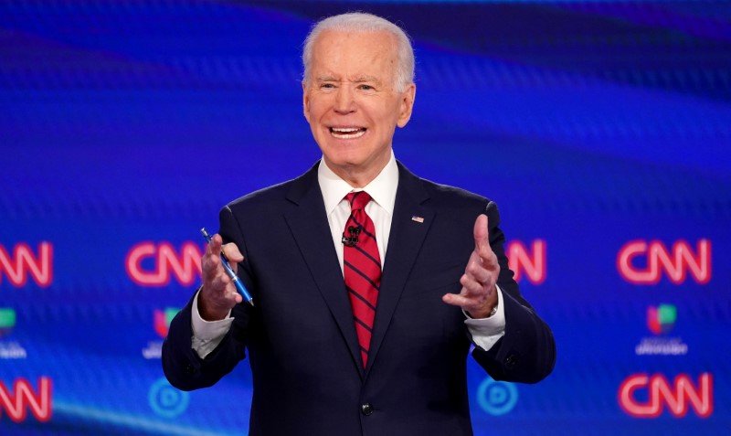 2020-03-22T230436Z_1_LYNXMPEG2L0SQ_RTROPTP_3_USA-ELECTION-BIDEN.JPG