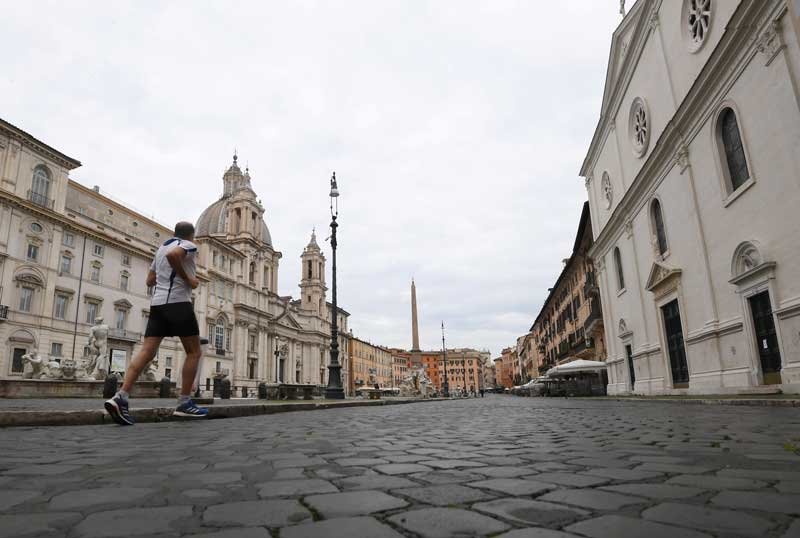 2020-03-29T182109Z_1_LYNXMPEG2S0IO_RTROPTP_4_HEALTH-CORONAVIRUS-ITALY.JPG